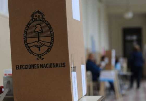 Dos provincias eligen gobernadores este fin de semana