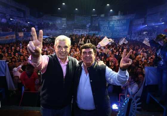 Domínguez y Espinoza se lanzaron en Chacabuco