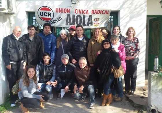 Aiola repartió promesas por el interior de Chacabuco 