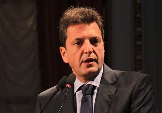 Massa: balas y flores para Cambiemos