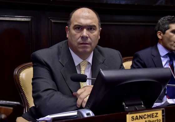  Sánchez se puso a predisposición de Vidal