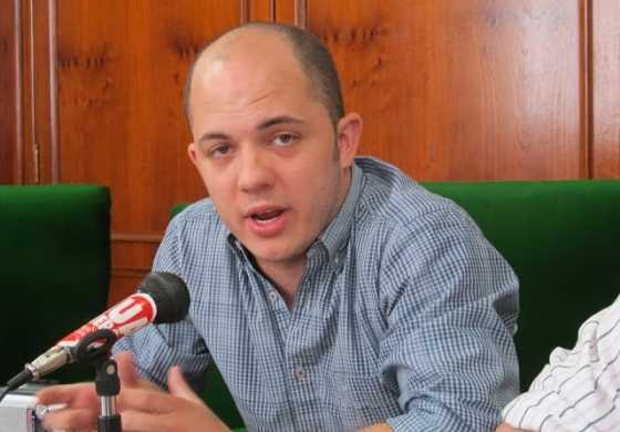 Más de 40 jóvenes quedaron seleccionados para las becas "Poder Estudiar" que entrega el diputado Avelino Zurro