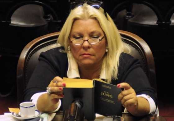 Se jubila Carrió