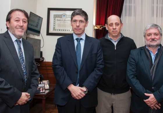 Patricio García rosquea con Abal Medina para que la UNIPE tenga banca nacional