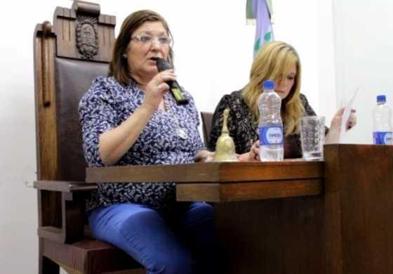  Con votación dividida, el Concejo vuelve a otorgarle el nombre Eva Duarte de Perón a una plaza de Coronel Mom