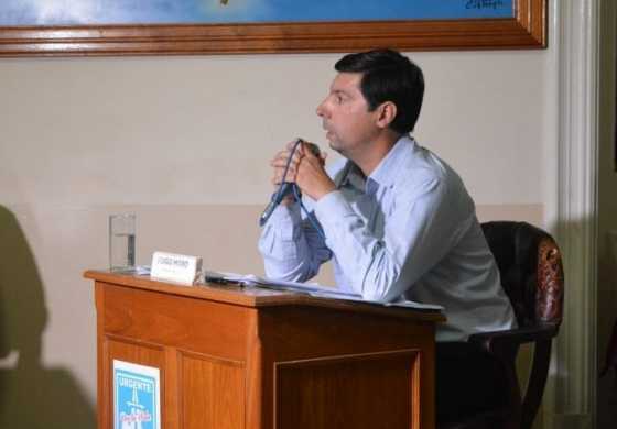  Moro le pide a Aiola por el bono de fin de año 