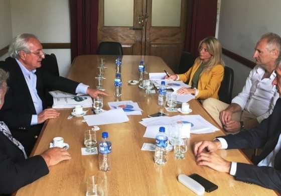 Baro y otros senadores del massismo recibieron a CARBAP