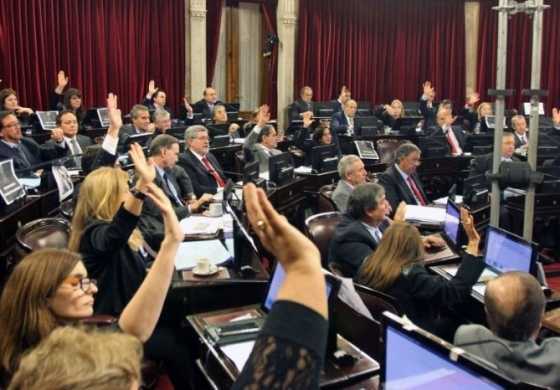 Gobernadores y funcionarios debatirán sobre el proyecto de Ganancias