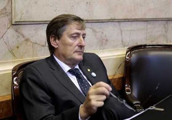 En medio de una lluvia de críticas, Pablo Torello defendió a Gómez Centrurión 