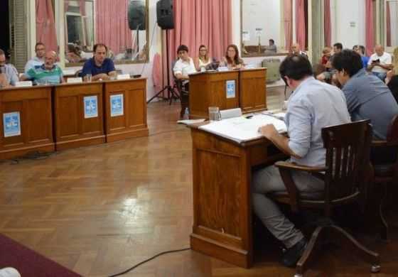  La comunidad educativa copó el HCD en una sesión caliente y complicada para Cambiemos