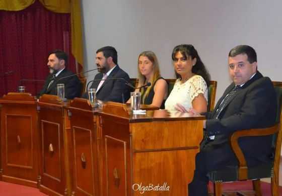  Para el massismo local, el rechazo al Ejercicio 2017 de Reynoso se debe a que "muestra más preocupación en cómo comunicar que en construir viviendas"