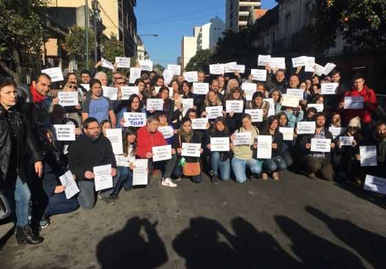 Trabajadores de Prensa manifestaron su solidaridad a los despedidos de Télam