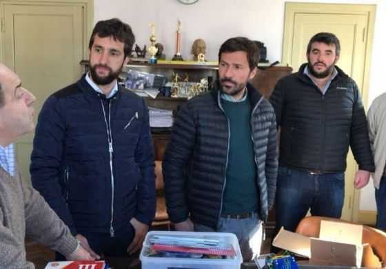  Con políticas educativas, Blanco sigue con las recorridas y saca chapa
