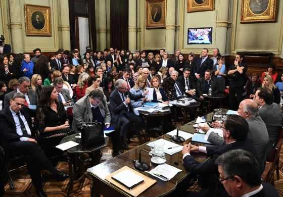 No hubo dictamen y el Senado debatirá la ley de aborto legal sin modificaciones