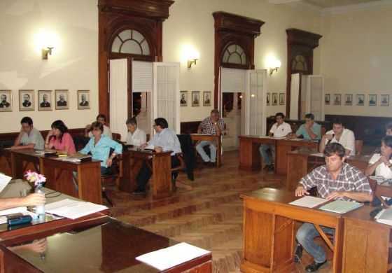  El Concejo pidió revisar la Ley provincial de Farmacias