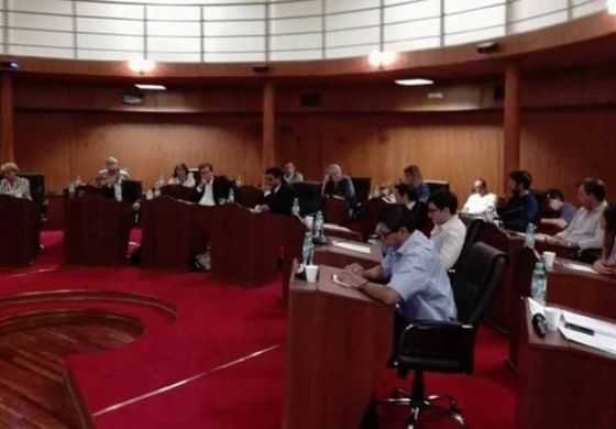  Con apoyo massista, Gatica consiguió una nueva prórroga para el Presupuesto