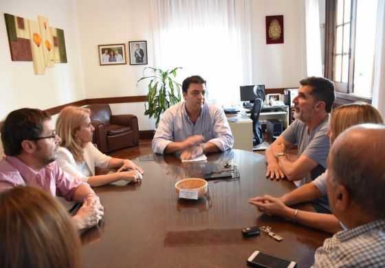 Antes que el PJ y secundada por Silvestre, Lorden tuvo su gira por el territorio de Barroso