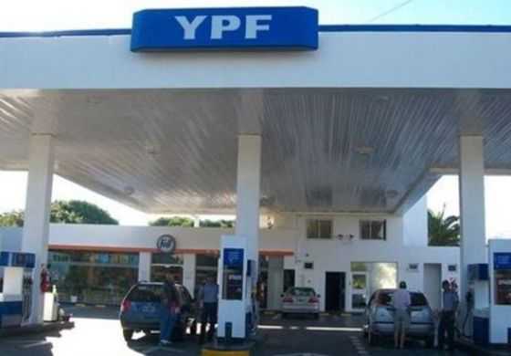 Nación postergó la suba de un impuesto en las naftas