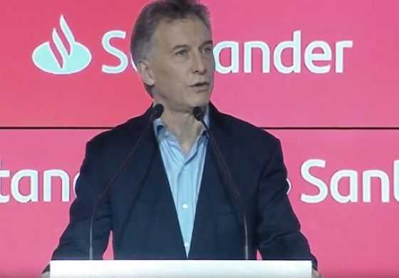 Macri llamó a que el sector público y privado "trabajen juntos"