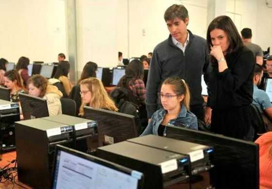 El Gobierno no da a conocer el software para el escrutinio y aumentan las sospechas sobre la transparencia electoral