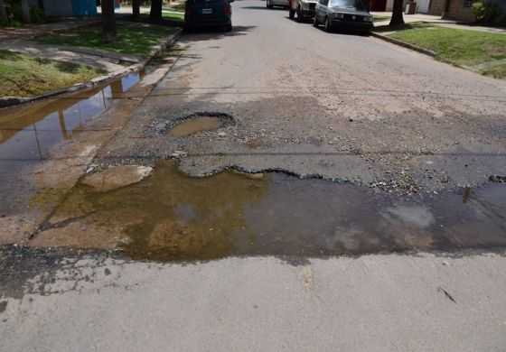  Concejales del peronismo vuelven a la carga por el asfalto del barrio Fonavi