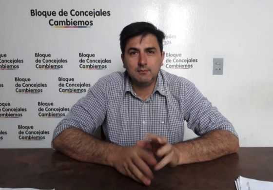  Herrera debió ser internado por agravarse el cuadro de coronavirus