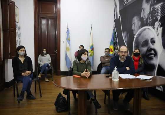  El Frente de Todos impulsa un aporte extraordinario de grandes cadenas y entidades financieras