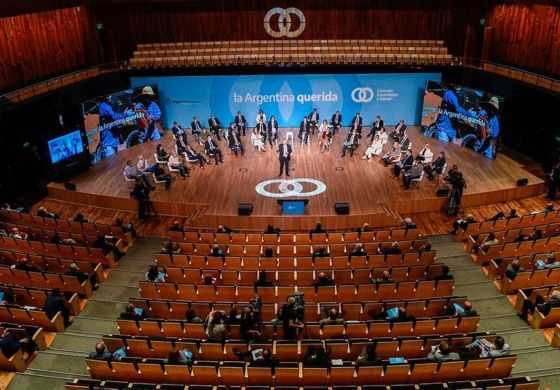 Alberto lanzó el Consejo Económico y Social