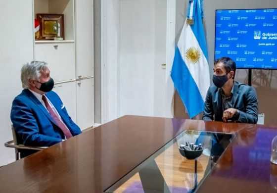  Desde Todos cruzaron a Petrecca tras su encuentro con Conte Grand 
