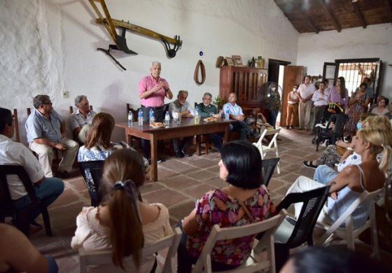 Dominguez viajó a Corrientes y detalló asistencia a productores rurales afectados por el fuego 