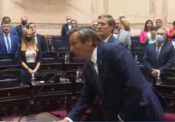 La oposición sumó a un dirigente vinculado a la Cuarta en el Senado de la Nación 