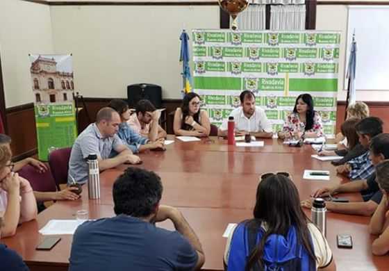  Piden a Reynoso convocar a paritaria para rever los aumentos a municipales 