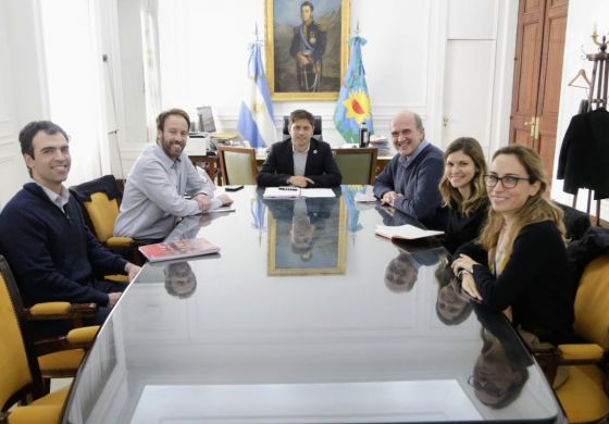 Kicillof cerró una mega inversión del BID y la Cuarta se ilusiona