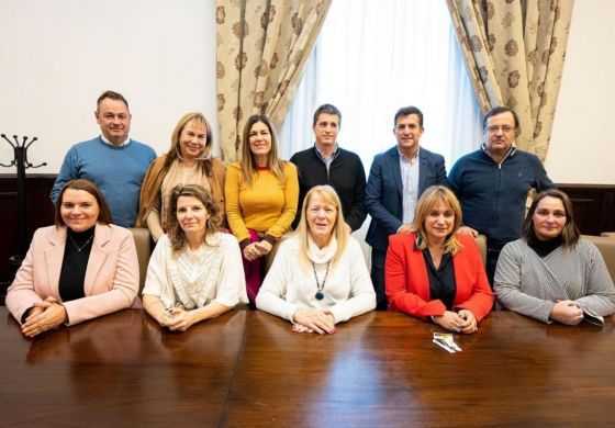 Stolbizer se reunió con radicales y monzoistas para apoyar la Boleta Única en la Provincia