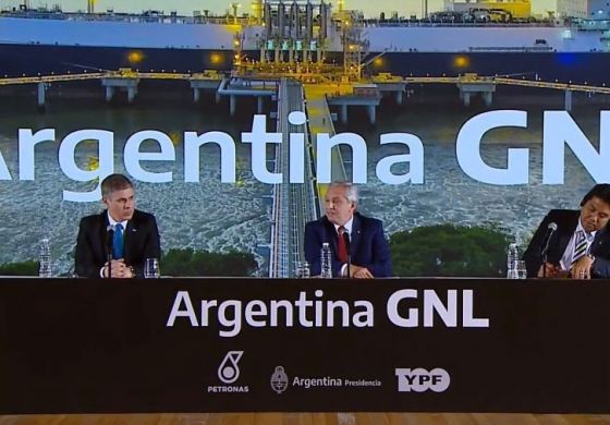 YPF y Petronas avanzan en un mega acuerdo por el GNL