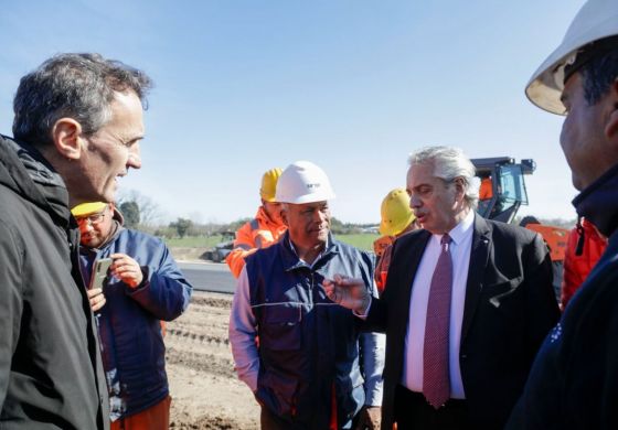 El Presidente desembarca en la Cuarta para supervisar obras de la Autopista Ruta Nacional 7