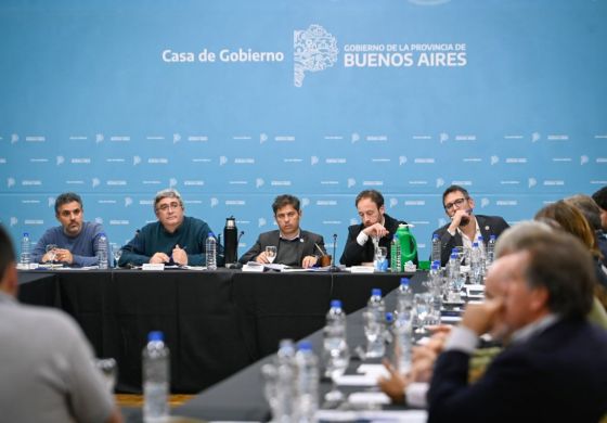 Tras el escándalo por los impuestos, Kicillof recibió a representantes del campo en La Plata