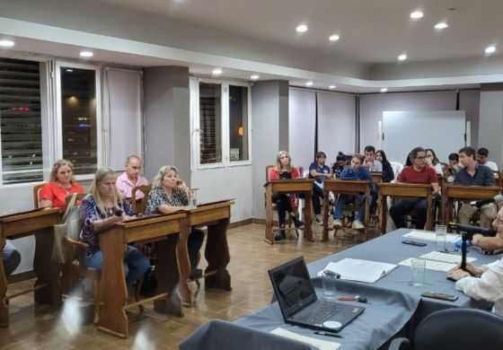  Otro concejal dejó el bloque de Unión por la Patria y Jorge Fernández vuelve a su banca