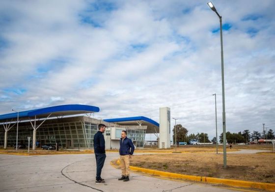  "Había un compromiso que no se cumplió": El Municipio se hará cargo de las obras de iluminación de la Terminal de Ómnibus