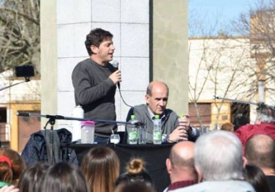 Kicillof vuelve a la Cuarta: Se calza el traje para una nueva inauguración 