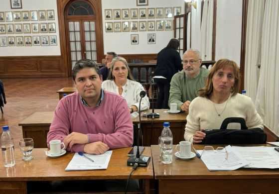  La UCR le pide a Gentile que ponga freno al aumento de tasas y lanzó una advertencia