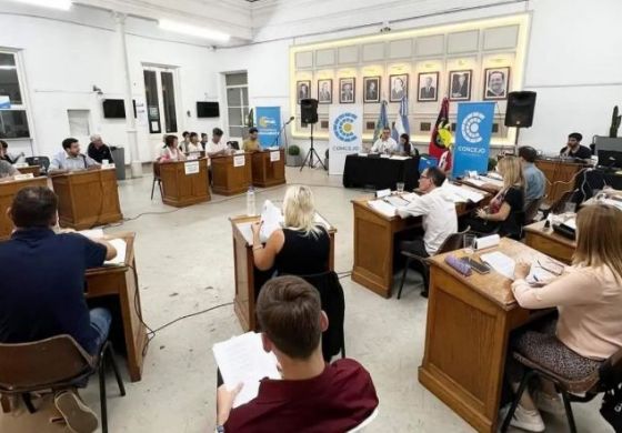  Ambiente caldeado: Concejal de LLA tildó de "violentos" a sus pares