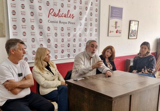 A la caza de votos: Miguel Fernández activó las recorridas por los comités radicales