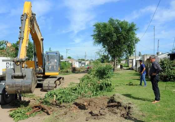  Con flores para Kicillof y Katopodis, Pugnaloni suma nuevos frentes de obra