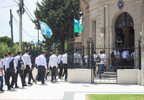 Aspirantes a la Policía de nueve distritos de la Cuarta hicieron la evaluación de ingreso en la región