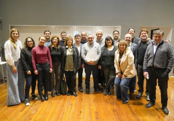 Con presencia de la Cuarta, la UCR empieza el camino del reordenamiento
