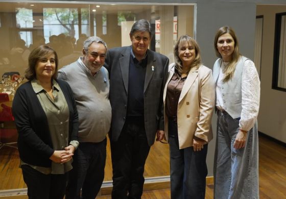 Fernández junta a los intendentes y avisa arriba: "No me imagino en un entendimiento con los libertarios"
