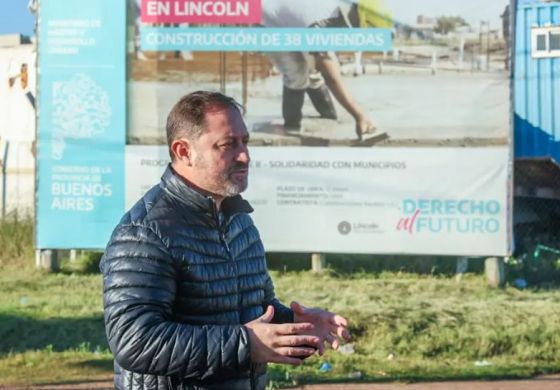 Lejos de la paralización, intendente de la Cuarta se entusiasma con el avance de 38 nuevas viviendas