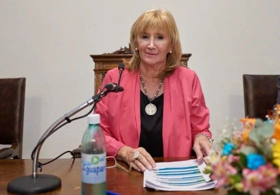 Ana Laffont puso quinta en la campaña para revalidar su banca en Casares: "Yo no me borro"