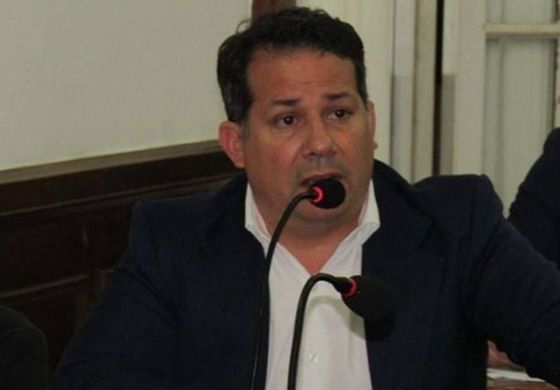 Concejal del FR le marcó los puntos a los libertarios que exigen obras: "No hay coherencia"